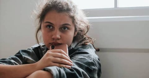 Защо да почитам Бог, който позволява да се случват ужасни неща?